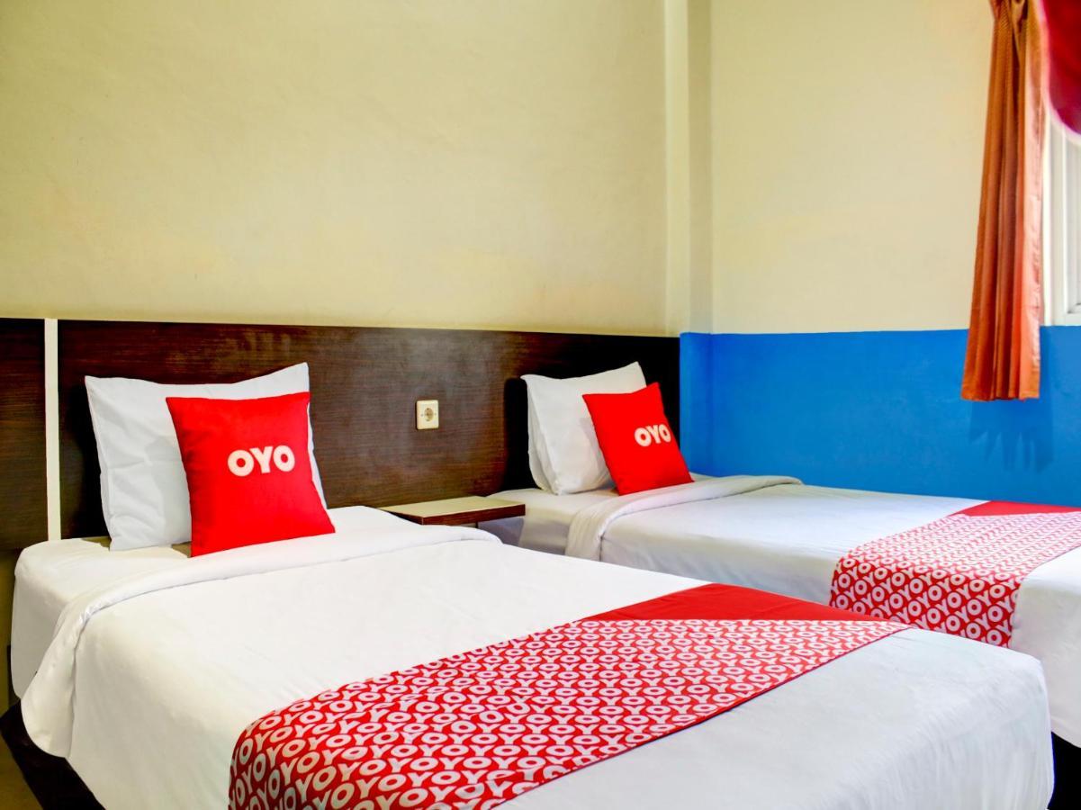 Oyo 90162 Remboelan Guest House Sungai Lutus Экстерьер фото